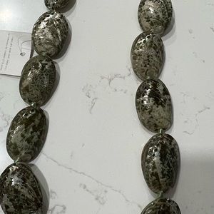 Handmade green pearl shell necklace new never worn.